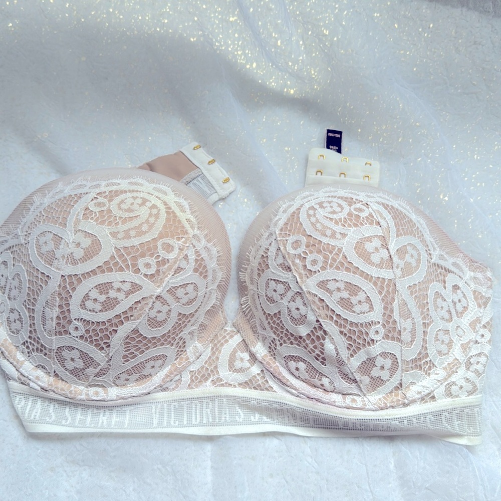 Multi use / strapless bra 36D